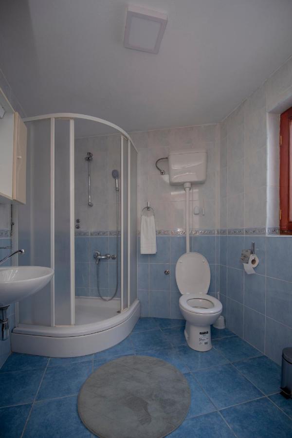 Apartman Nina Stari Grad เทรบินเย ภายนอก รูปภาพ