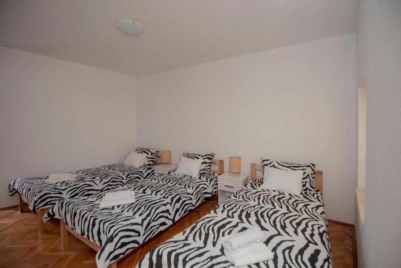 Apartman Nina Stari Grad เทรบินเย ภายนอก รูปภาพ